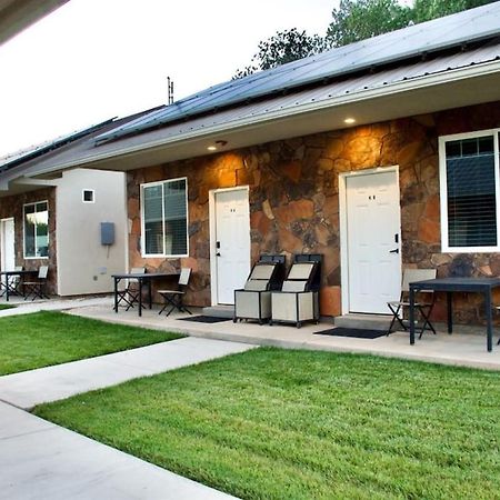 Bunkhouse 5B With Shady Porch Villa La Verkin Bagian luar foto